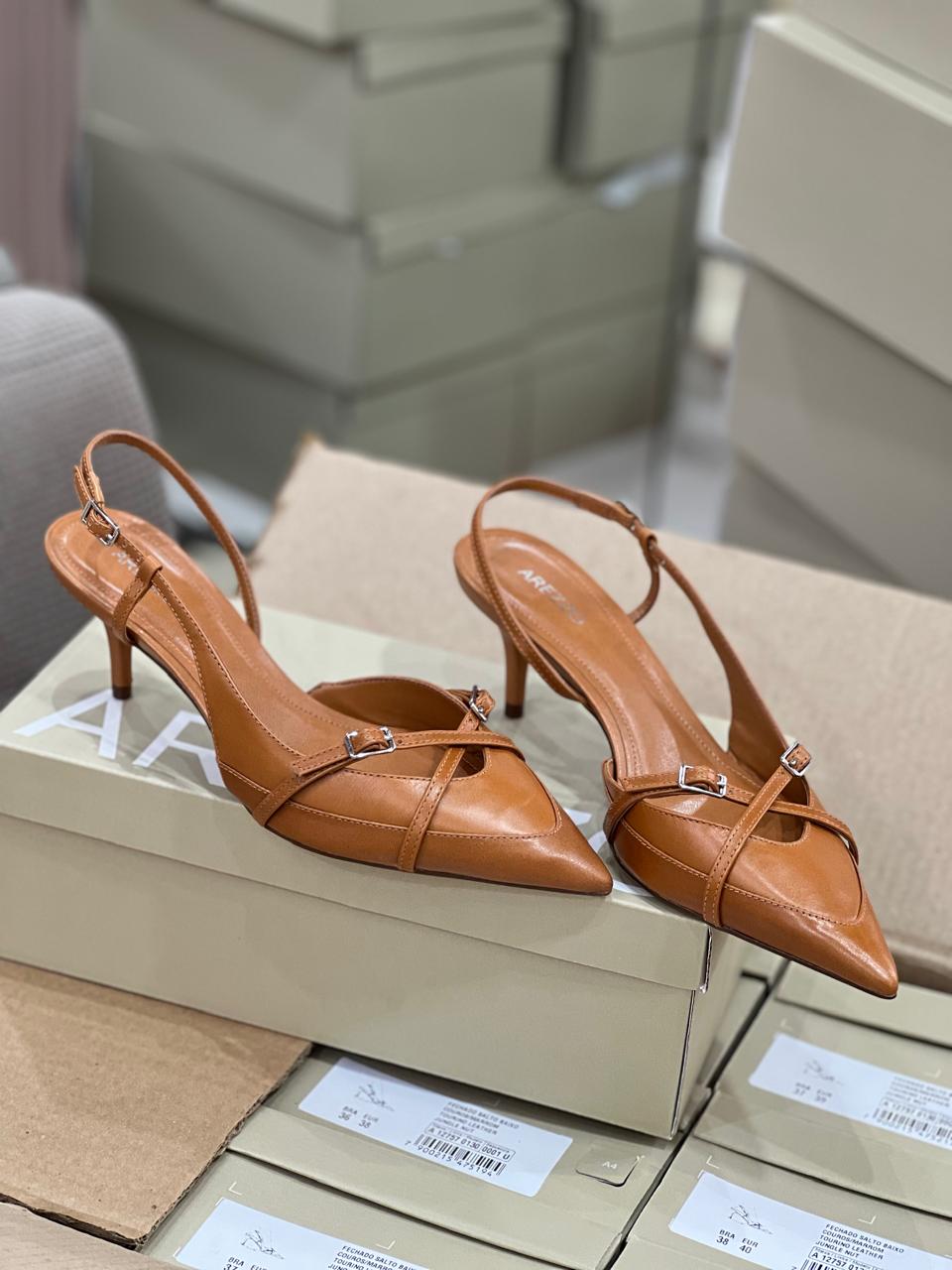 13777 - SCARPIN CARAMELO COURO NEW AMÉLIA