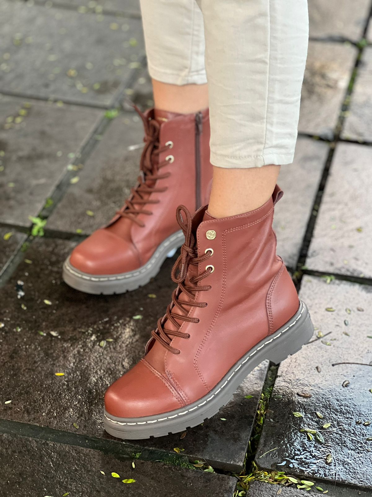 BOTA SOLA TRATORADA - EM COURO - CLASSIC HAVANA