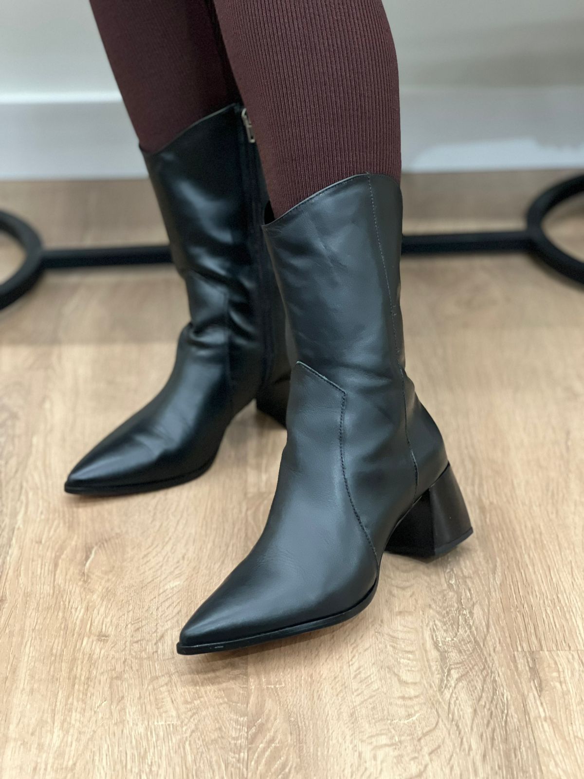 BOTA COUNTRY CANO MÉDIO EM COURO