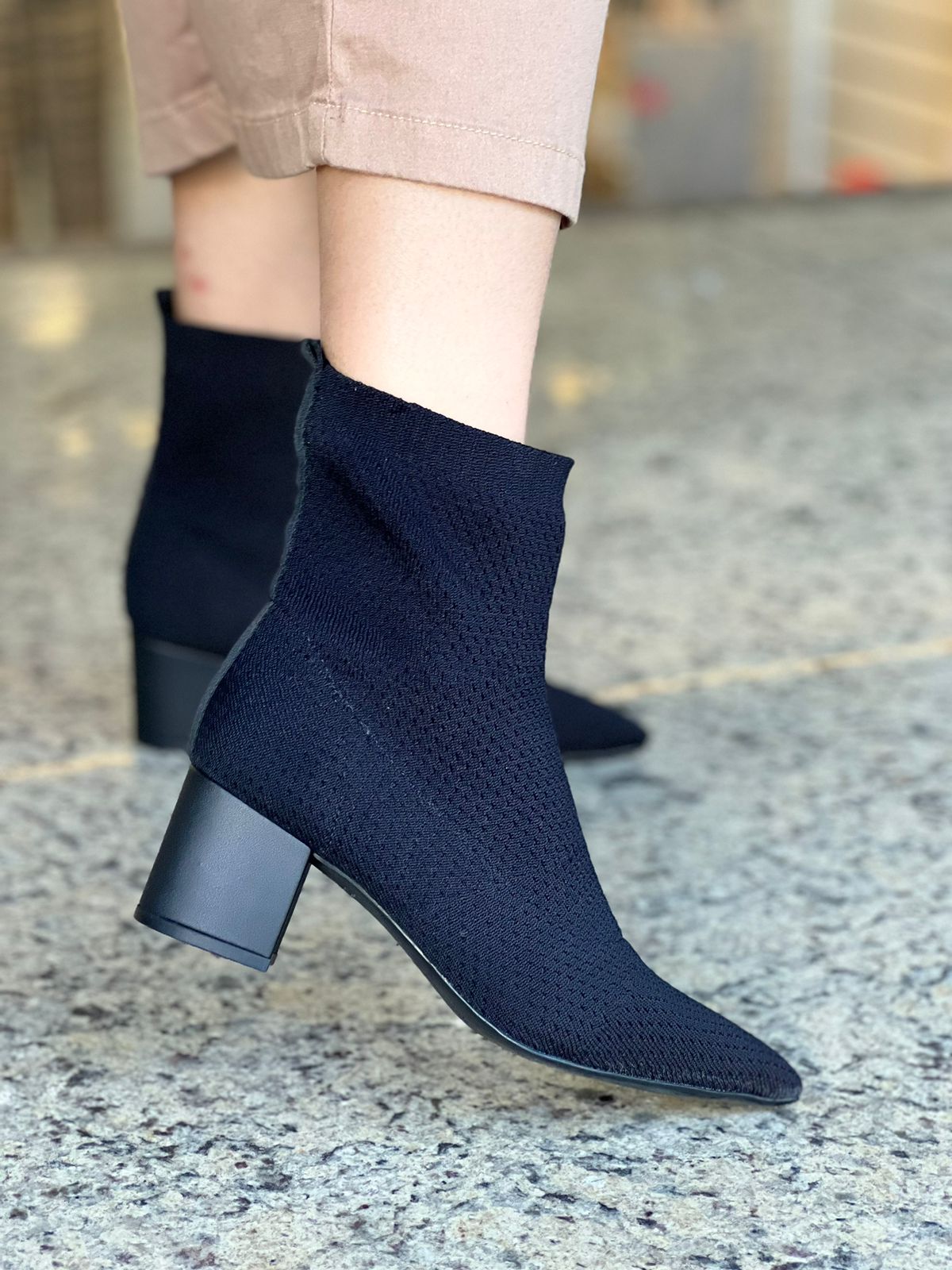 BOTA KNIT SALTO BLOCO - PRETO