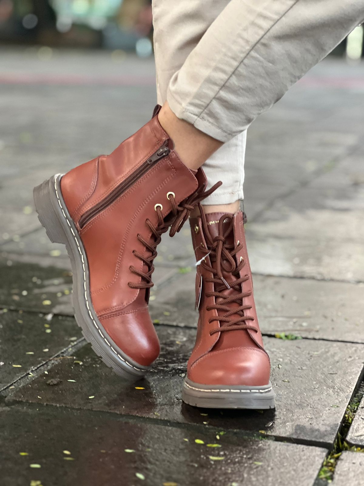 BOTA SOLA TRATORADA - EM COURO - CLASSIC HAVANA