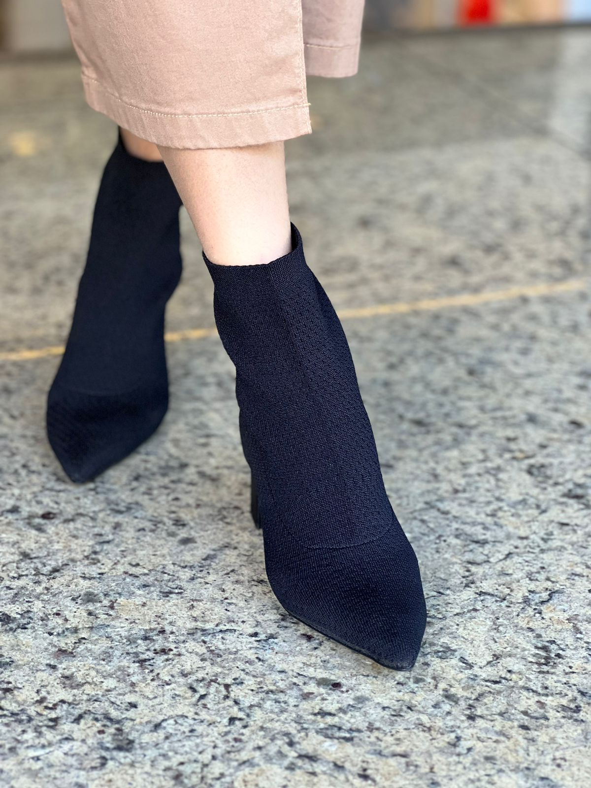 BOTA KNIT SALTO BLOCO - PRETO