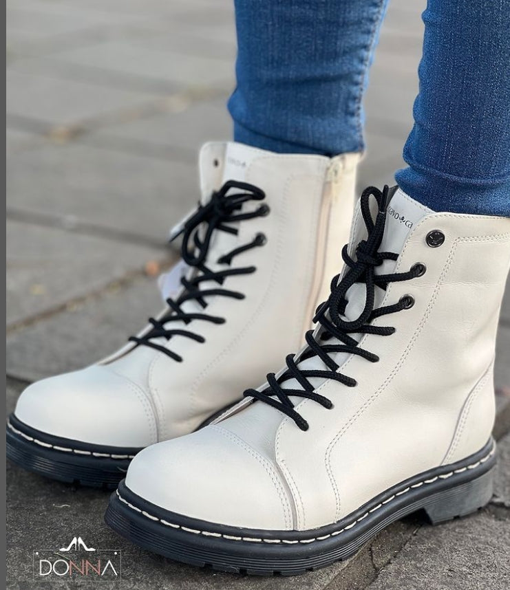 BOTA SALTO TRATORADO - COURO CLASSIC - OFF WHITE