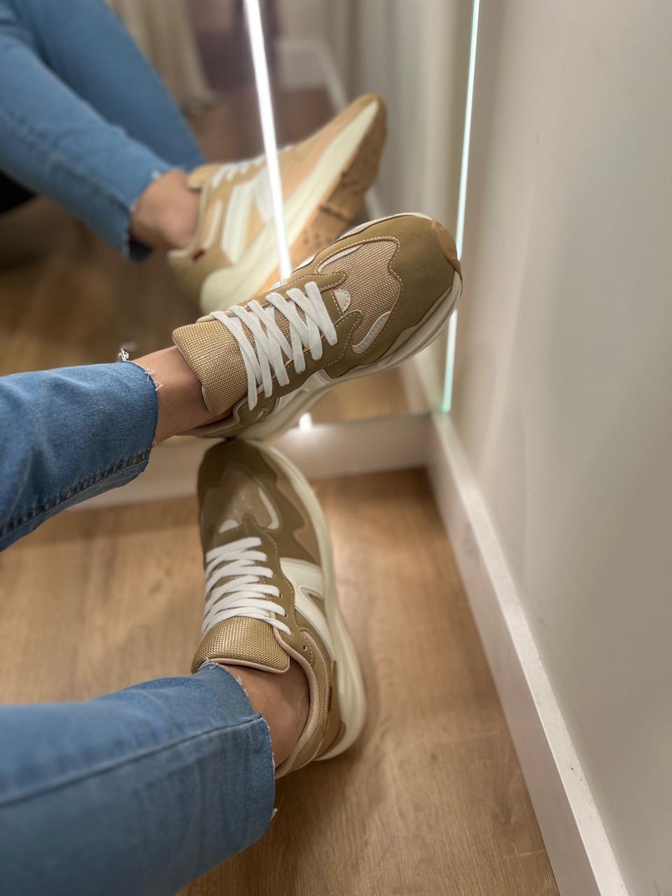 TÊNIS SPORTY MIA MARROM E BRANCO