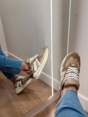 TÊNIS SPORTY MIA MARROM E BRANCO