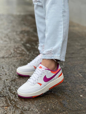 TÊNIS NIKE GAMMA FORCE - ROSA E LARANJA