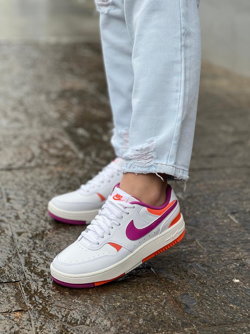 TÊNIS NIKE GAMMA FORCE - ROSA E LARANJA