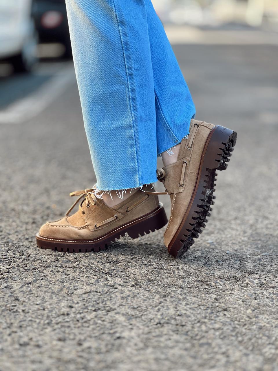 MOCASSIM DOCKSIDE EM CAMURÇA FENDI