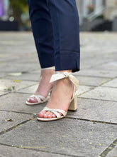SANDÁLIA COURO SALTO ALTO BLOCO LACE UP