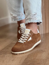 TÊNIS RETRO 95 CAMURÇA