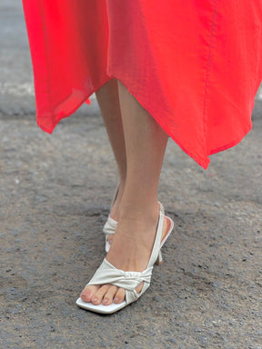 SANDÁLIA SLINGBACK SALTO TAÇA