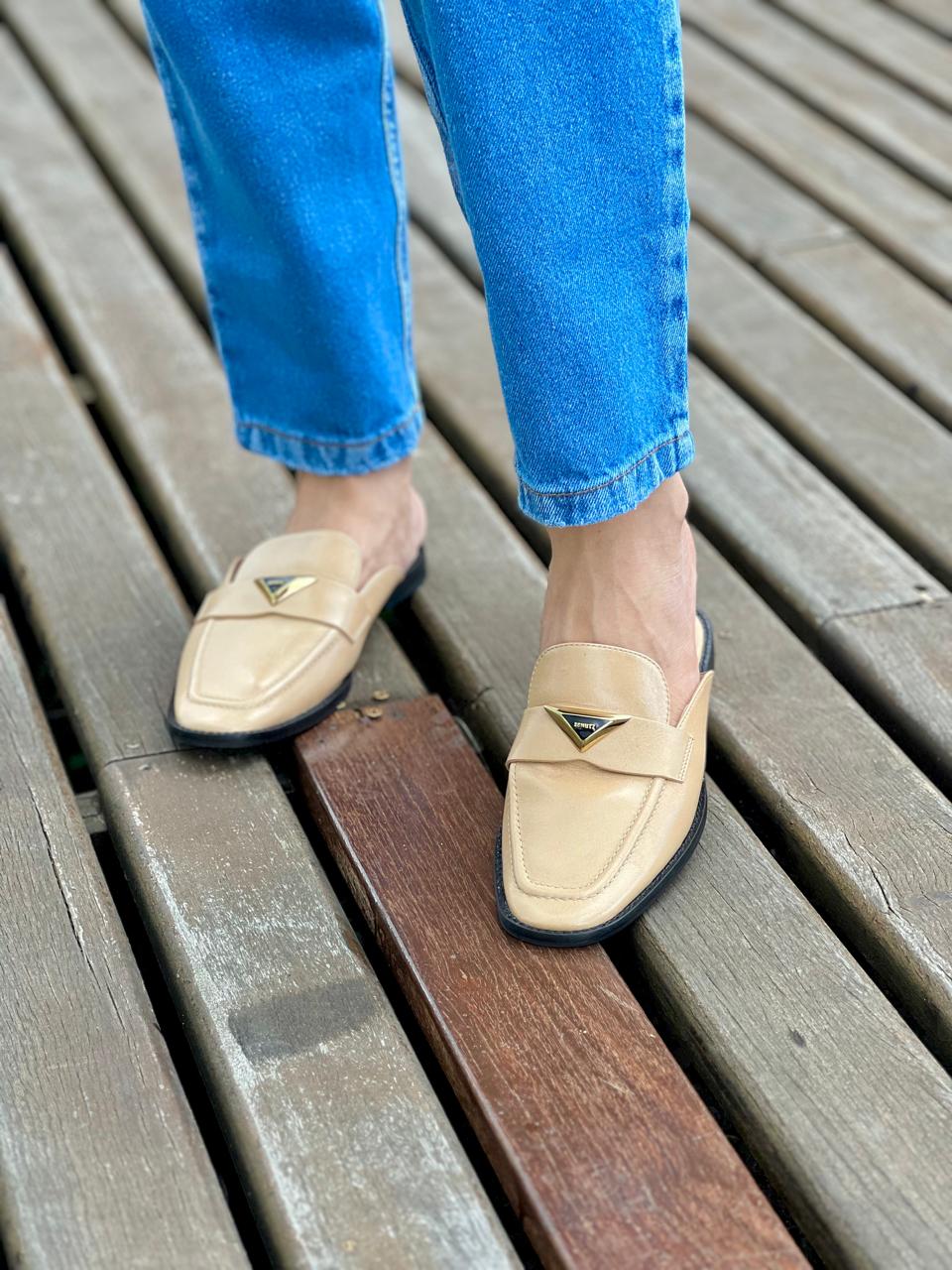 MULE BICO FINO SCHUTZ