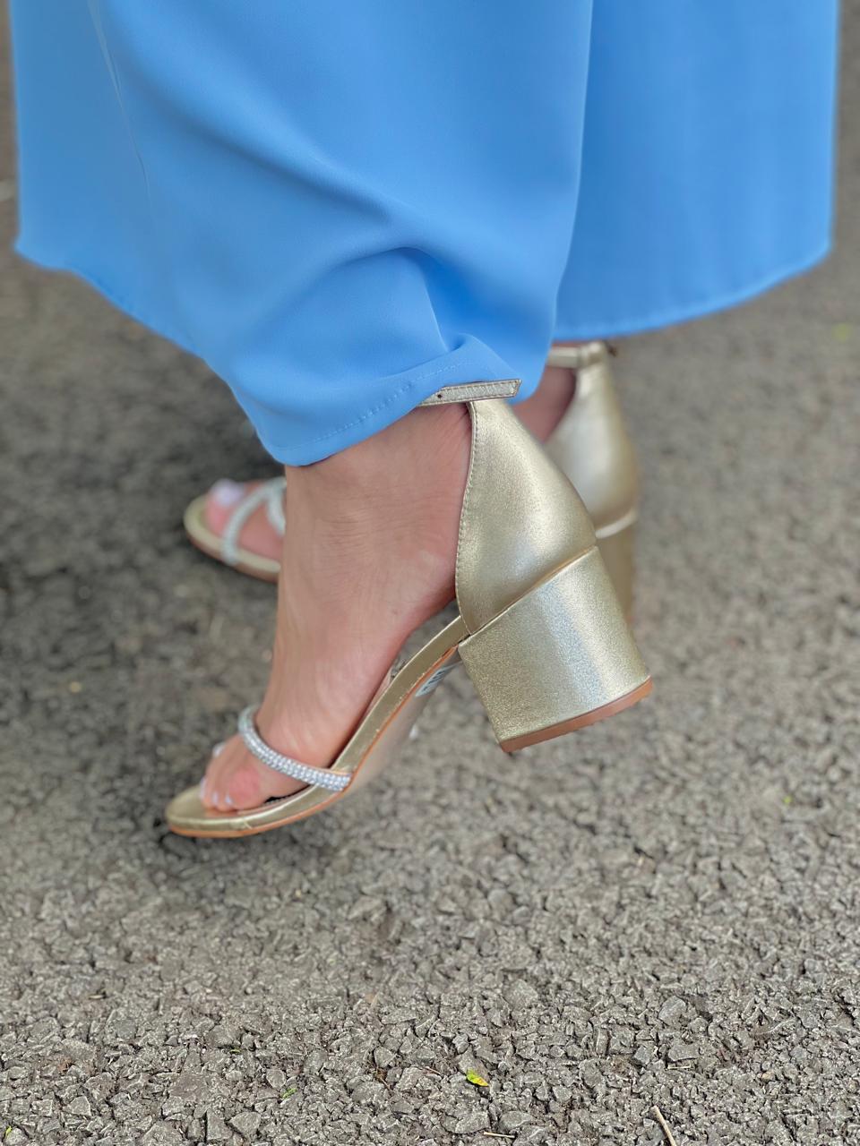 SANDÁLIA METALIZADA DA SCHUTZ