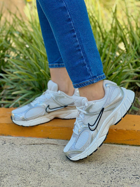 TÊNIS V5 RNR ANOS 2000