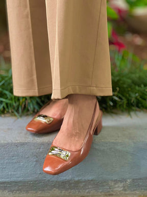 SAPATILHA SLINGBACK COM SALTO