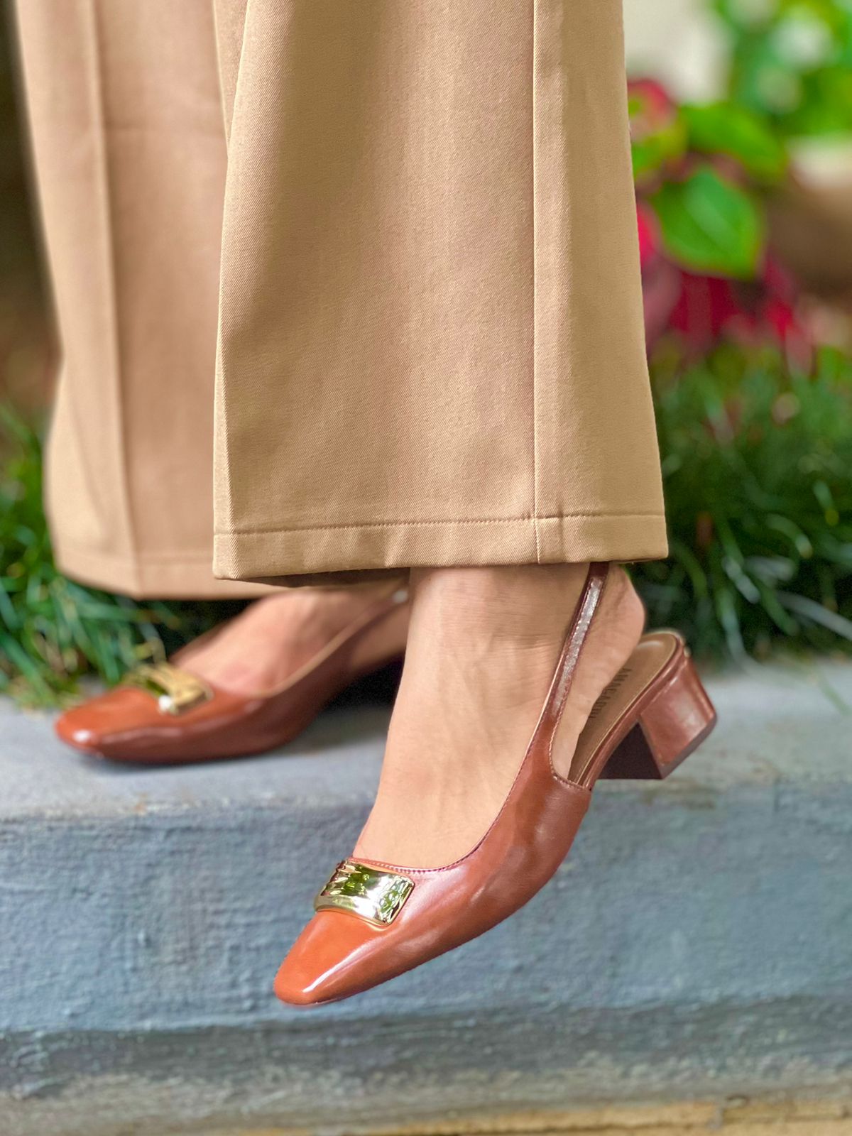 SAPATILHA SLINGBACK COM SALTO