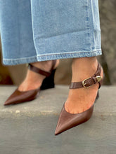 SLINGBACK ANABELA TIRAS FIVELA