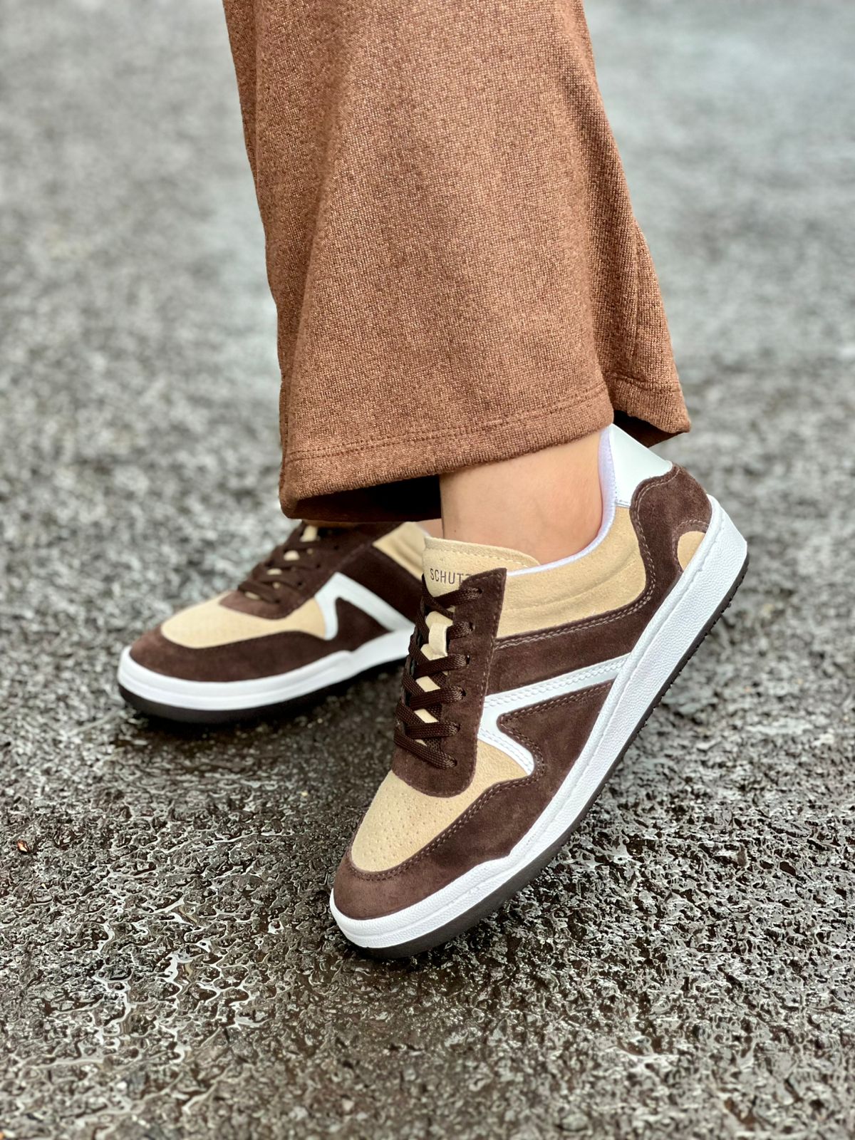 TÊNIS NEO COURO E CAMURÇA