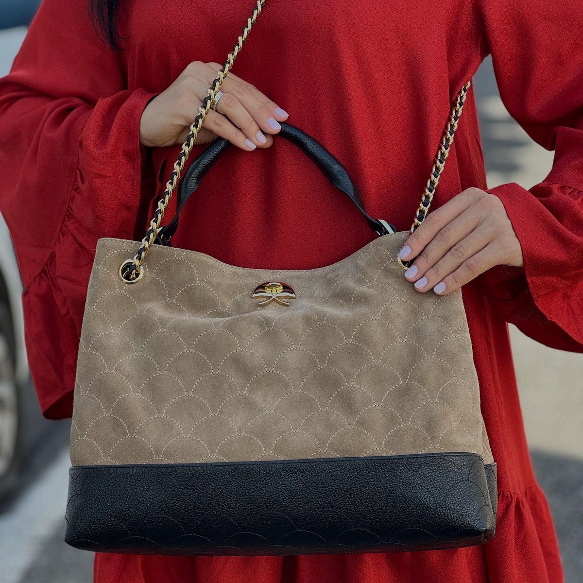 BOLSA GRANDE EM COURO E CAMURÇA