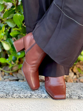 BOTA CANO MÉDIO COM FICO QUADRADO