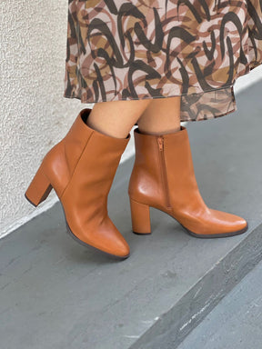 BOTA CANO MÉDIO E SALTO BLOCO