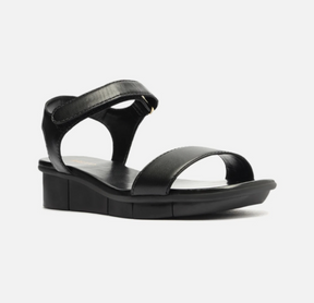 13835 - SANDALIA PLATAFORMA BAIXA CLASSIC - COURO