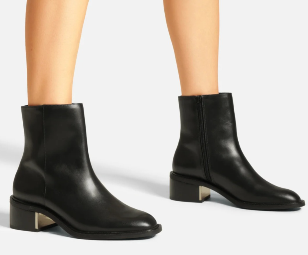 BOTA COURO CANO MÉDIO BLOCO METAL