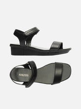 13835 - SANDALIA PLATAFORMA BAIXA CLASSIC - COURO